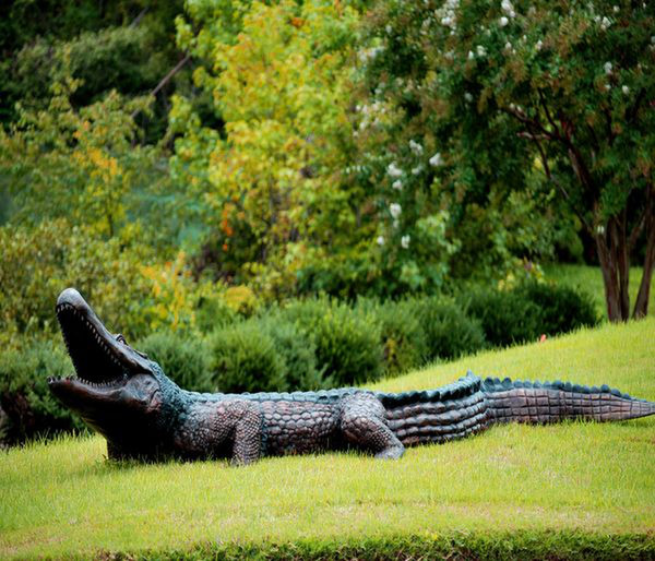 Alligator Reptile Water Fountain Bronze Sculpture Crocodile Statue